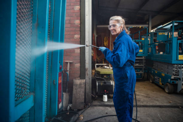 Why Choose Our Certified Pressure Washing Experts for Your Project Needs in Kentwood, MI?