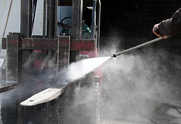 Best Concrete Pressure Washing  in Kentwood, MI